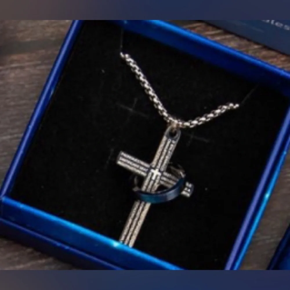 Men’s Black & Silver Cross Pendant Chain Necklace